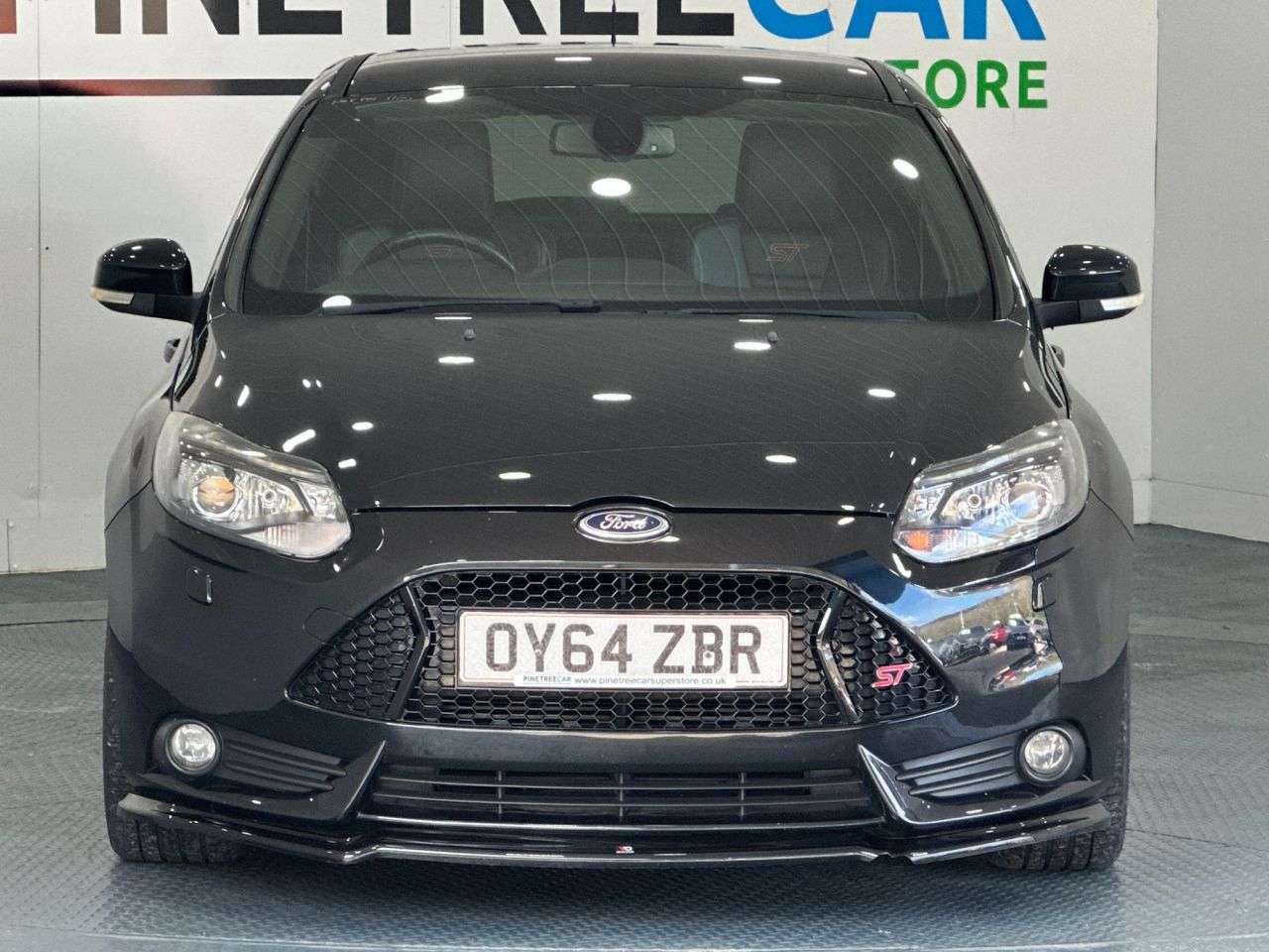 A 2014 FORD FOCUS 2.0T EcoBoost ST-3 Hatchback 5dr Petrol Manual Euro 5 (s/s) (250 ps) A 2014 FORD FOCUS 2.0T EcoBoost ST-3 Hatchback 5dr Petrol Manual Euro 5 (s/s) (250 ps)