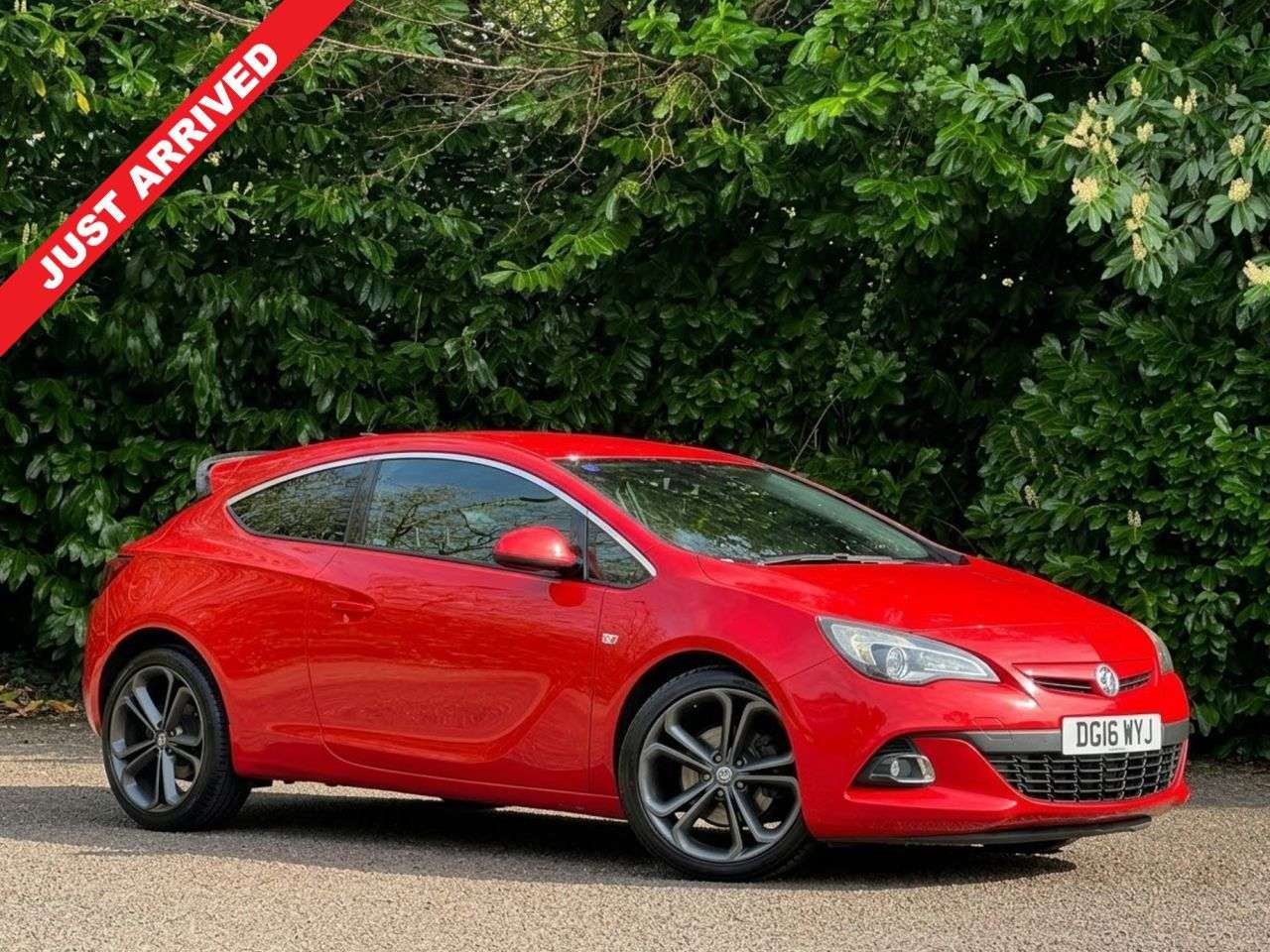 A 2016 VAUXHALL ASTRA GTC 1.4i Turbo Limited Edition Coupe 3dr Petrol Manual Euro 6 (s/s) (120 ps) A 2016 VAUXHALL ASTRA GTC 1.4i Turbo Limited Edition Coupe 3dr Petrol Manual Euro 6 (s/s) (120 ps)