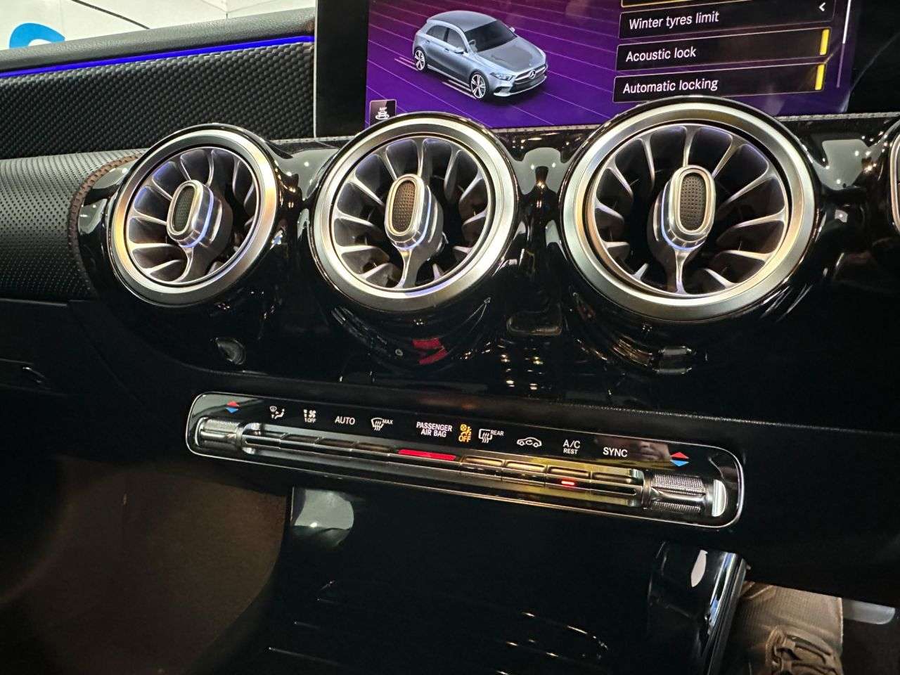 2018 MERCEDES-BENZ A-CLASS 2018 MERCEDES-BENZ A-CLASS