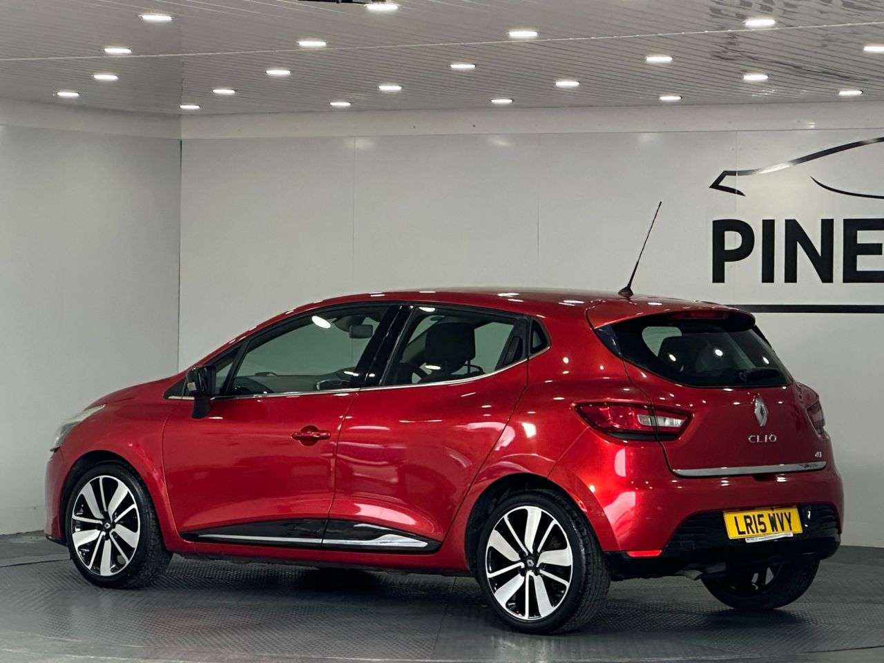 2015 RENAULT CLIO 2015 RENAULT CLIO