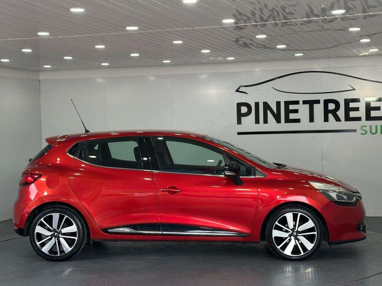 2015 RENAULT CLIO 2015 RENAULT CLIO