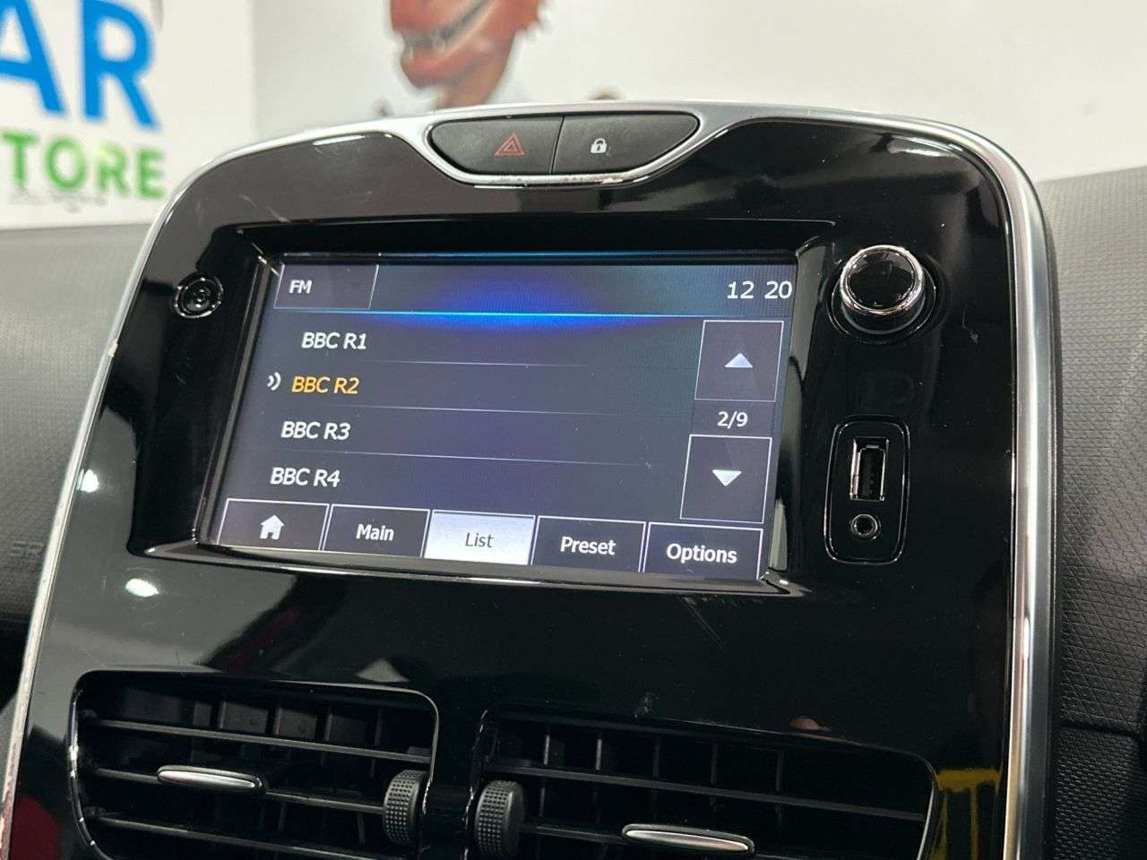 2015 RENAULT CLIO 2015 RENAULT CLIO