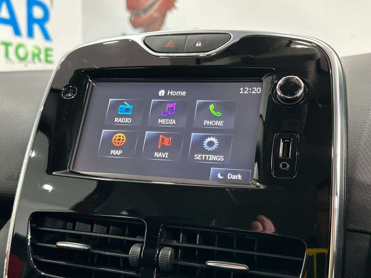 2015 RENAULT CLIO 2015 RENAULT CLIO