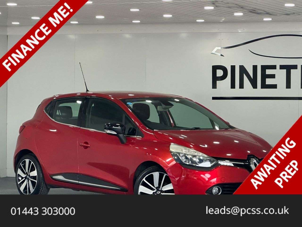 A 2015 RENAULT CLIO 1.5 dCi Dynamique S MediaNav Hatchback 5dr Diesel EDC Euro 5 (90 ps) A 2015 RENAULT CLIO 1.5 dCi Dynamique S MediaNav Hatchback 5dr Diesel EDC Euro 5 (90 ps)