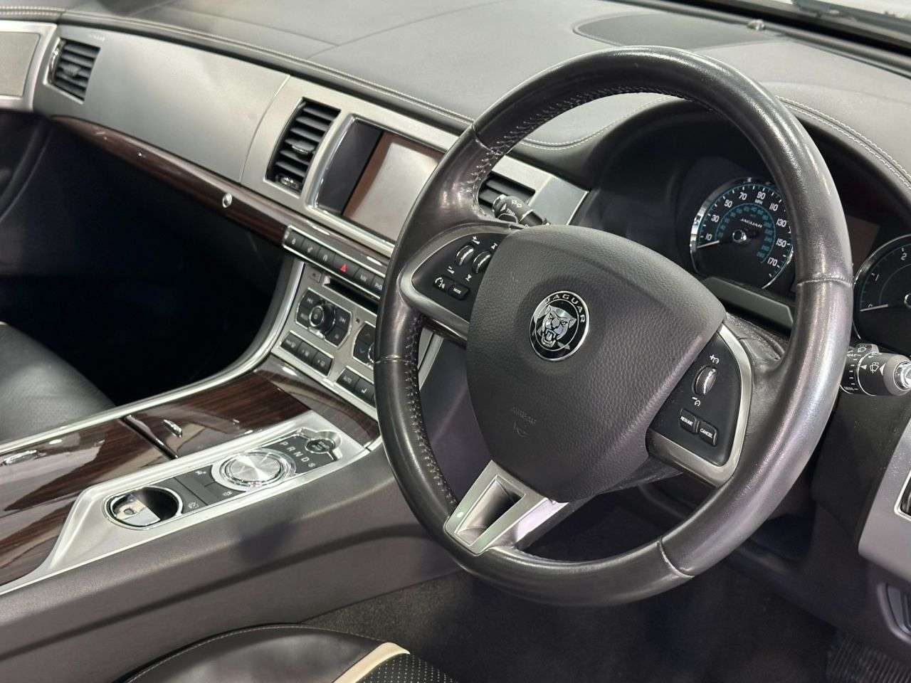 2015 JAGUAR XF 2015 JAGUAR XF