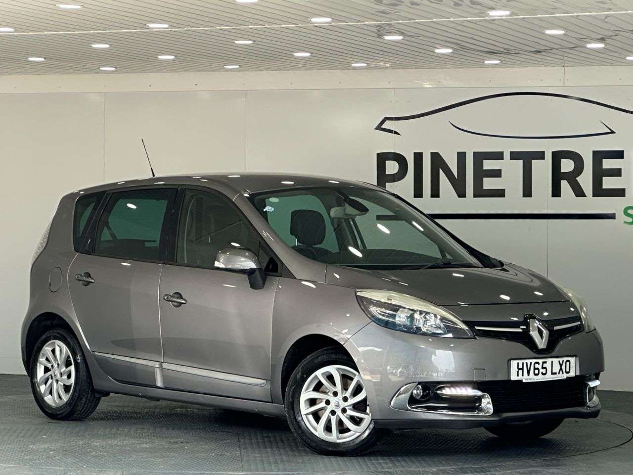 A 2015 RENAULT SCENIC 1.5 dCi Dynamique Nav MPV 5dr Diesel Manual Euro 6 (s/s) (110 ps) A 2015 RENAULT SCENIC 1.5 dCi Dynamique Nav MPV 5dr Diesel Manual Euro 6 (s/s) (110 ps)