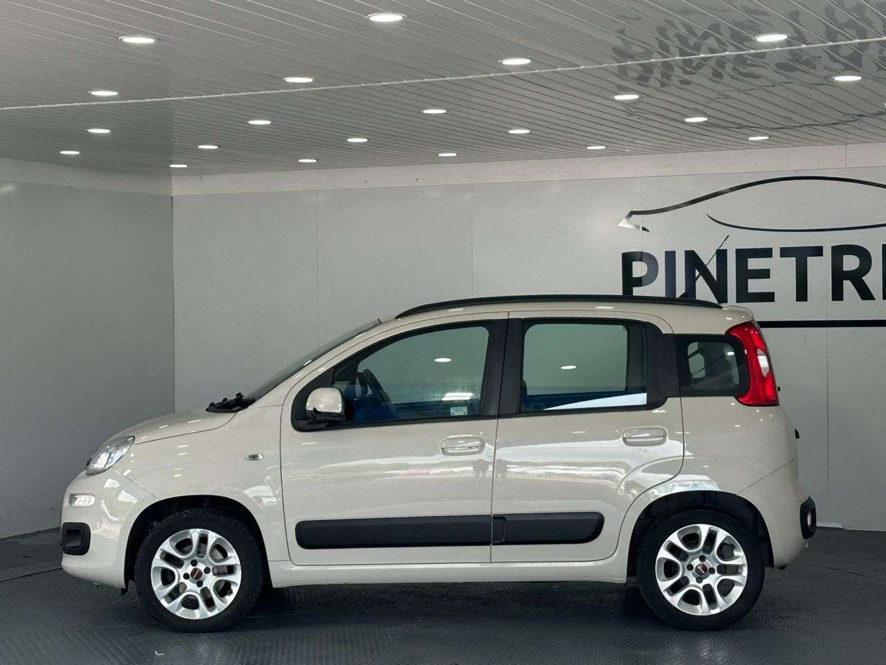 2015 FIAT PANDA 2015 FIAT PANDA