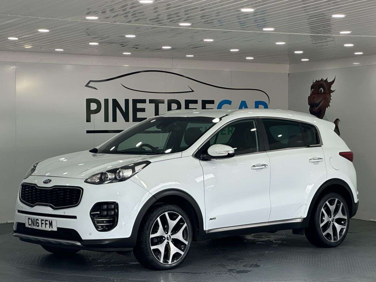 A 2016 KIA SPORTAGE 1.6 T-GDi GT-Line SUV 5dr Petrol Manual AWD Euro 6 (174 bhp) A 2016 KIA SPORTAGE 1.6 T-GDi GT-Line SUV 5dr Petrol Manual AWD Euro 6 (174 bhp)