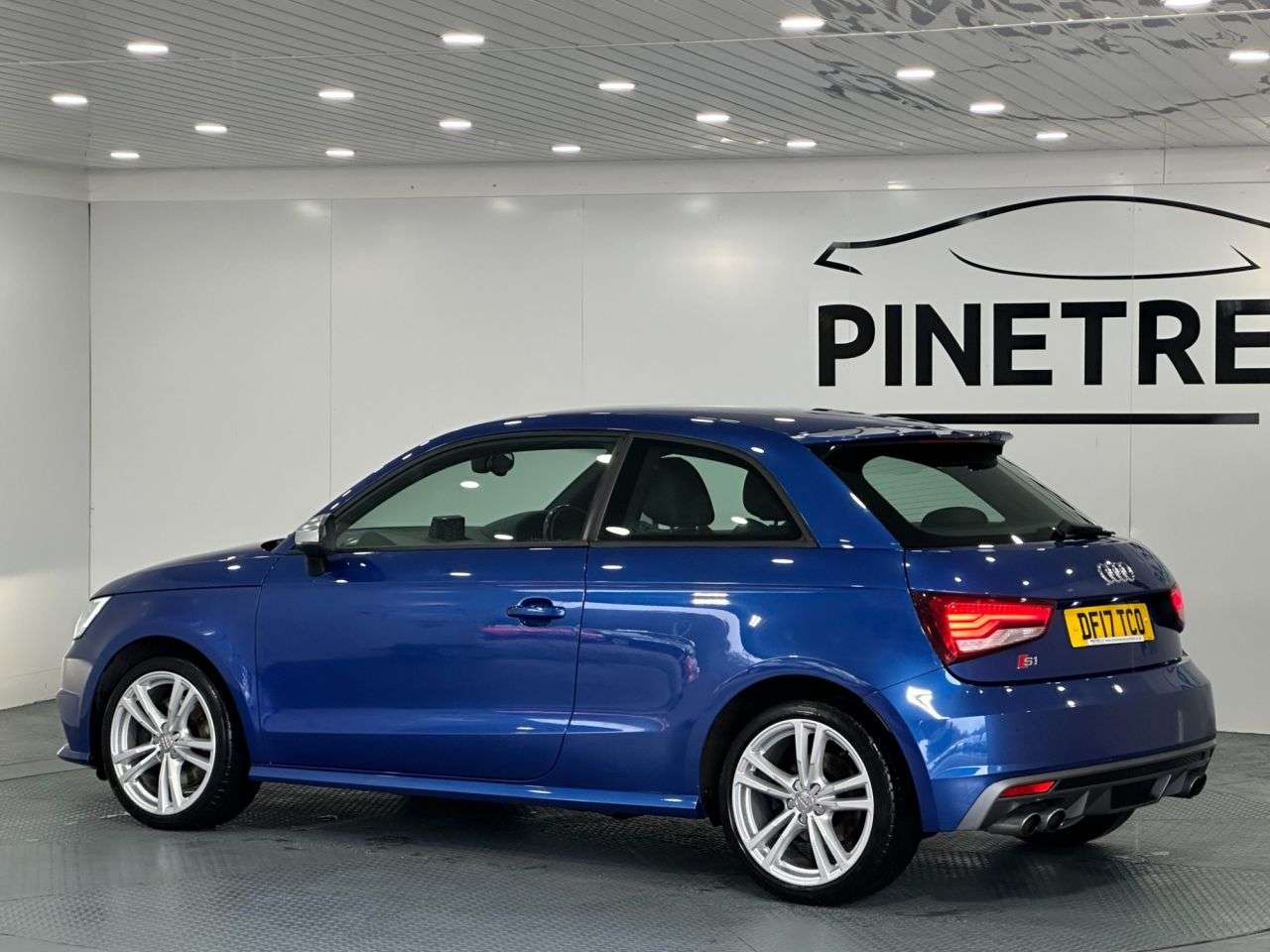 2017 AUDI S1 2017 AUDI S1