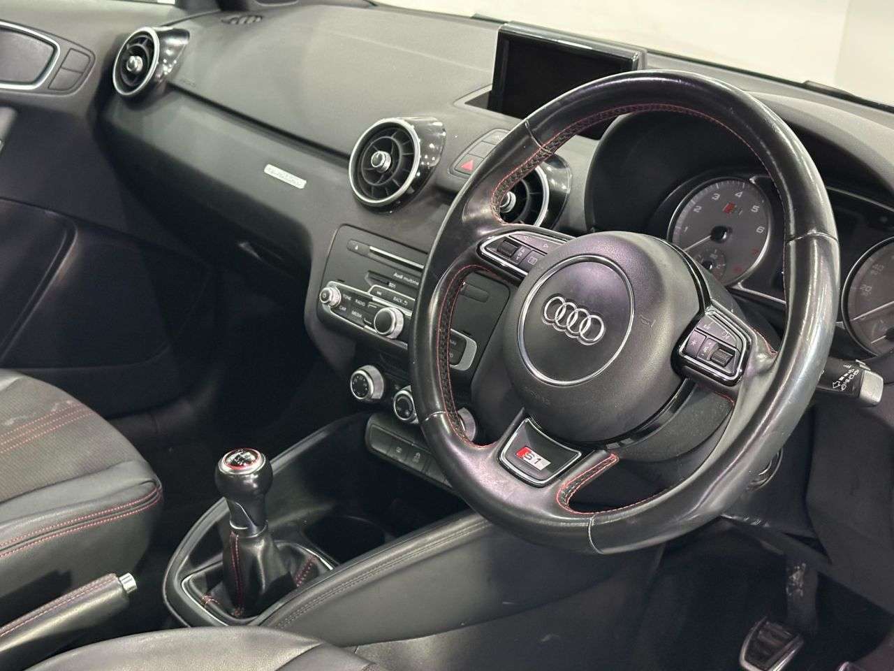 2017 AUDI S1 2017 AUDI S1