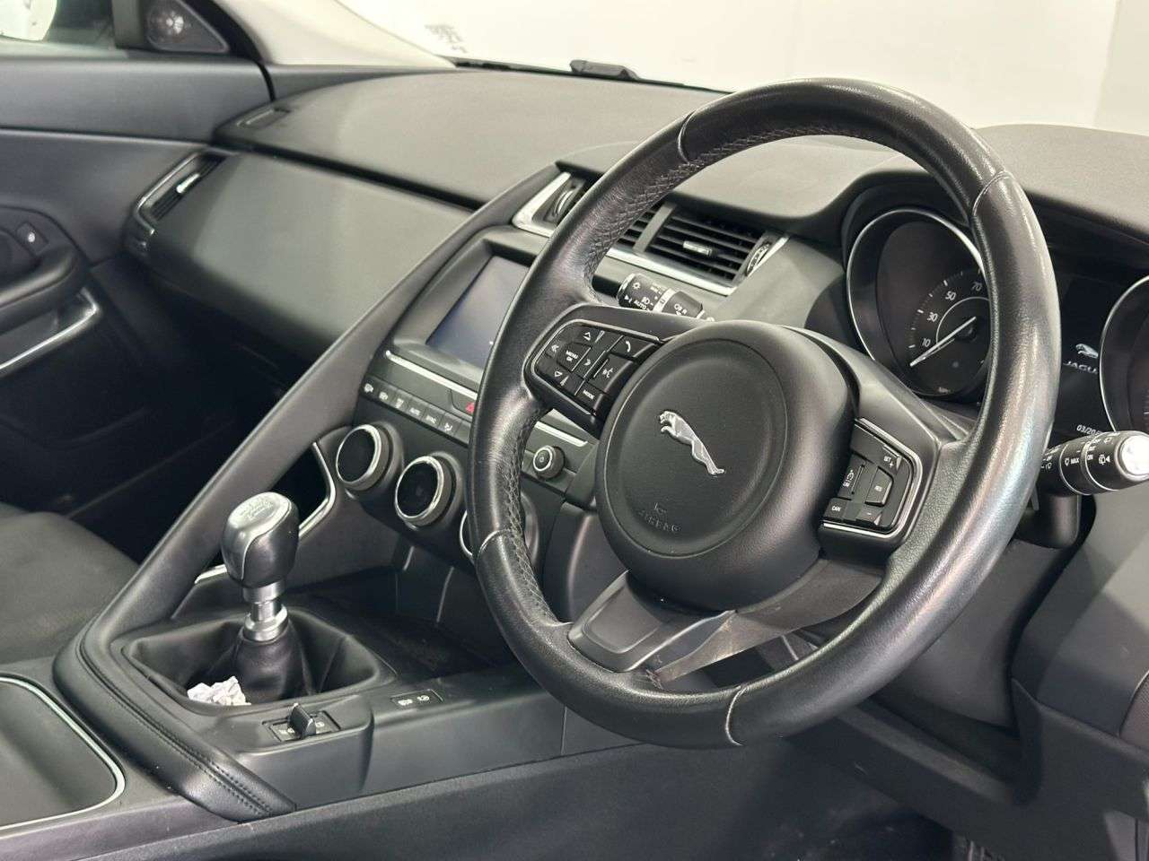 2018 JAGUAR E-PACE 2018 JAGUAR E-PACE