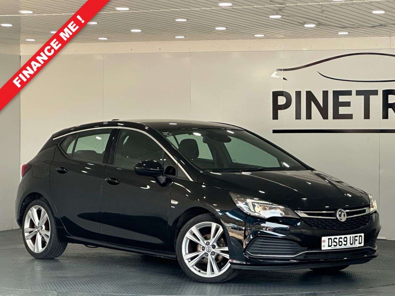 A 2019 VAUXHALL ASTRA 1.4i Turbo SRi VX Line Nav Hatchback 5dr Petrol Manual Euro 6 (s/s) (150 ps A 2019 VAUXHALL ASTRA 1.4i Turbo SRi VX Line Nav Hatchback 5dr Petrol Manual Euro 6 (s/s) (150 ps
