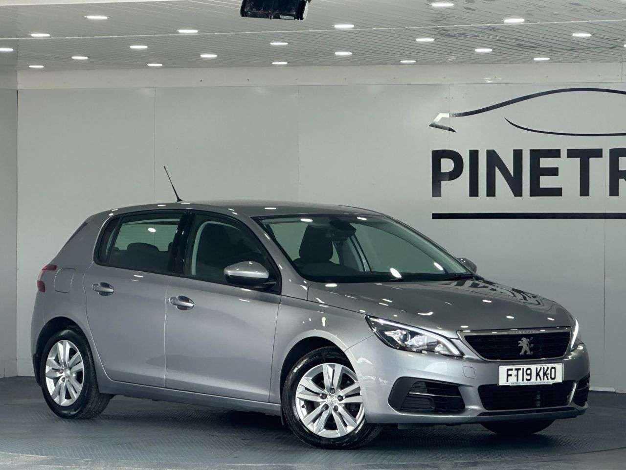 A 2019 PEUGEOT 308 1.5 BlueHDi Active Hatchback 5dr Diesel Manual Euro 6 (s/s) (130 ps) A 2019 PEUGEOT 308 1.5 BlueHDi Active Hatchback 5dr Diesel Manual Euro 6 (s/s) (130 ps)