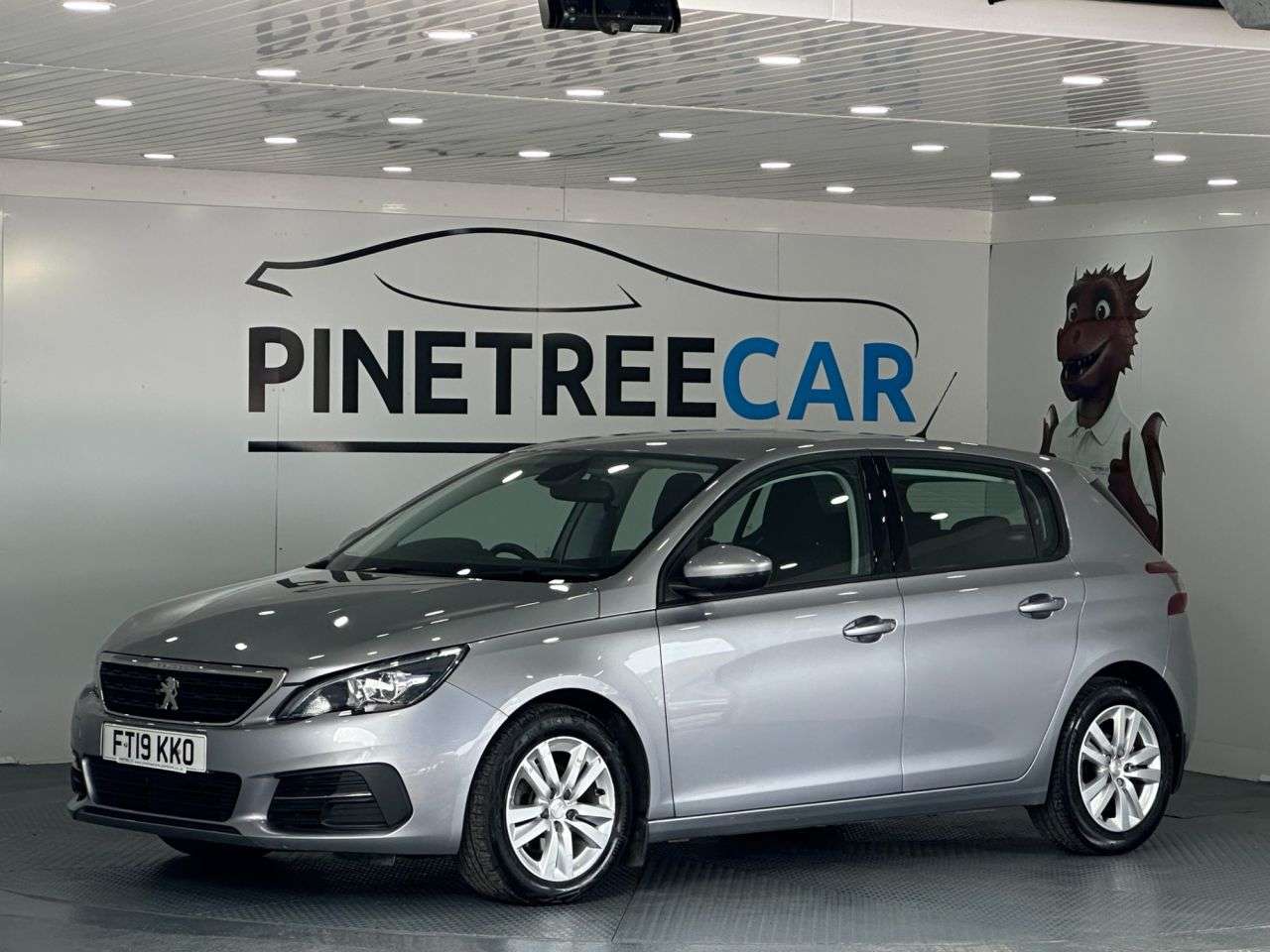 A 2019 PEUGEOT 308 1.5 BlueHDi Active Hatchback 5dr Diesel Manual Euro 6 (s/s) (130 ps) A 2019 PEUGEOT 308 1.5 BlueHDi Active Hatchback 5dr Diesel Manual Euro 6 (s/s) (130 ps)