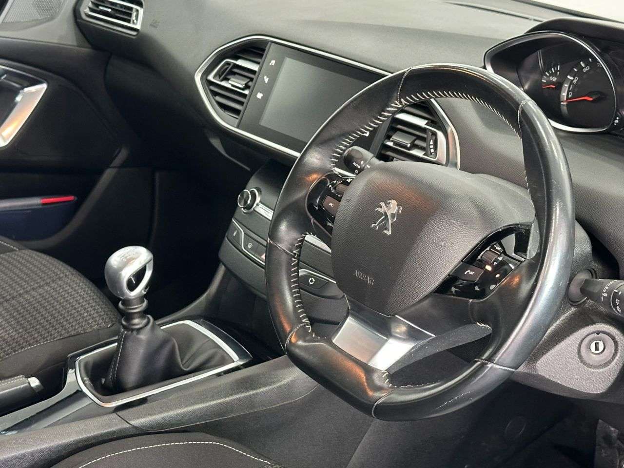 2019 PEUGEOT 308 2019 PEUGEOT 308