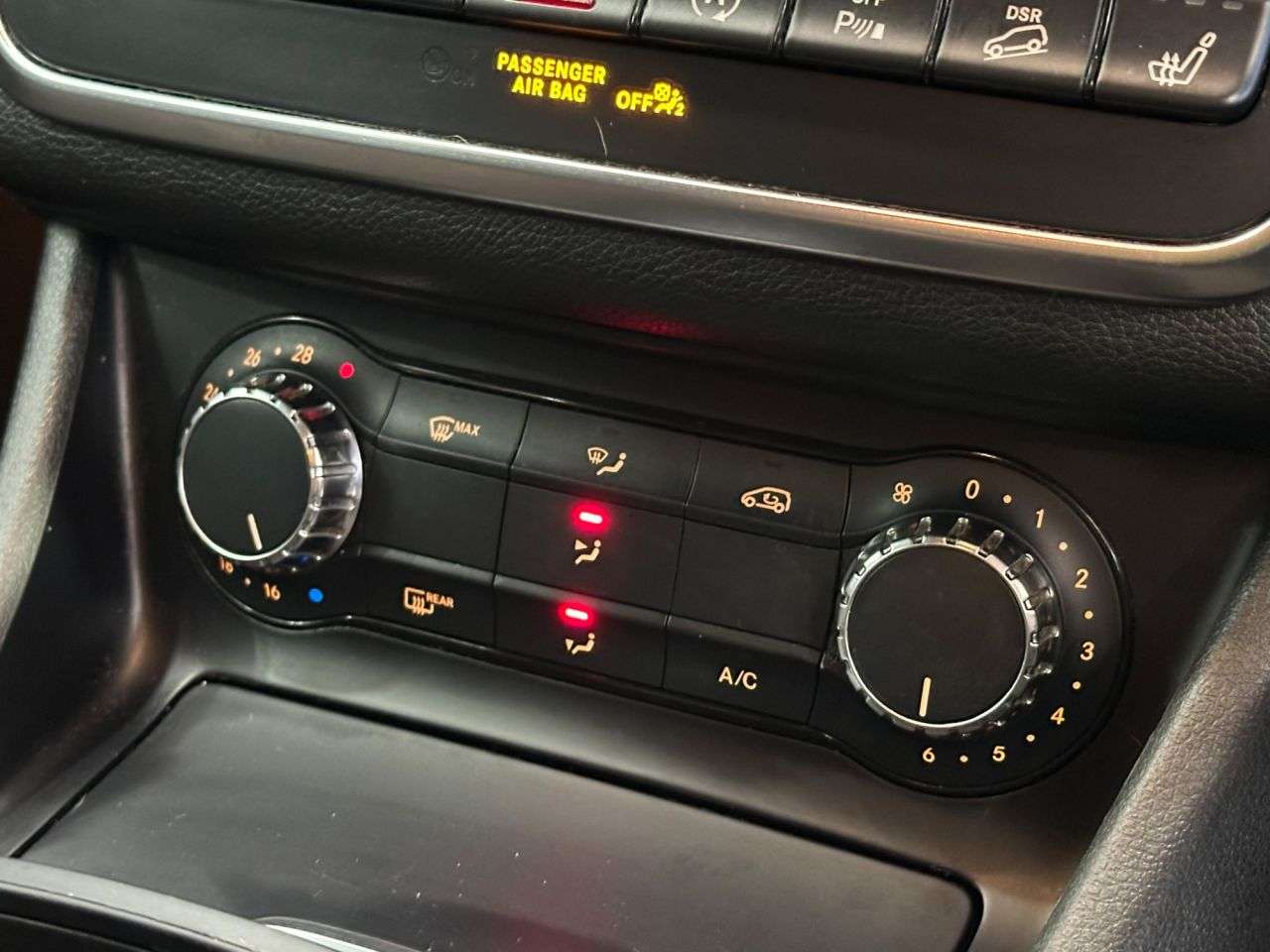 2015 MERCEDES-BENZ GLA 2015 MERCEDES-BENZ GLA