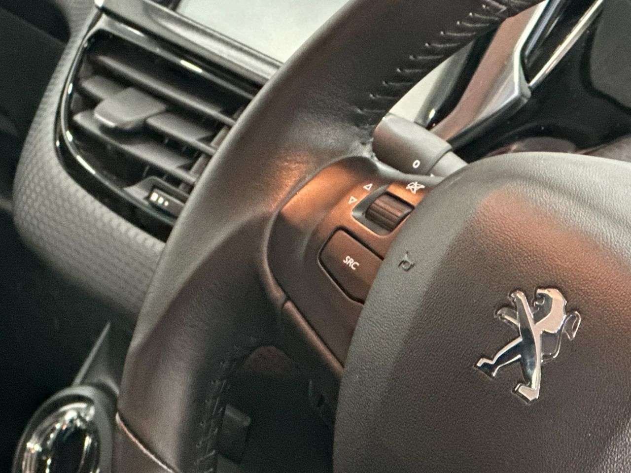 2019 PEUGEOT 2008 2019 PEUGEOT 2008