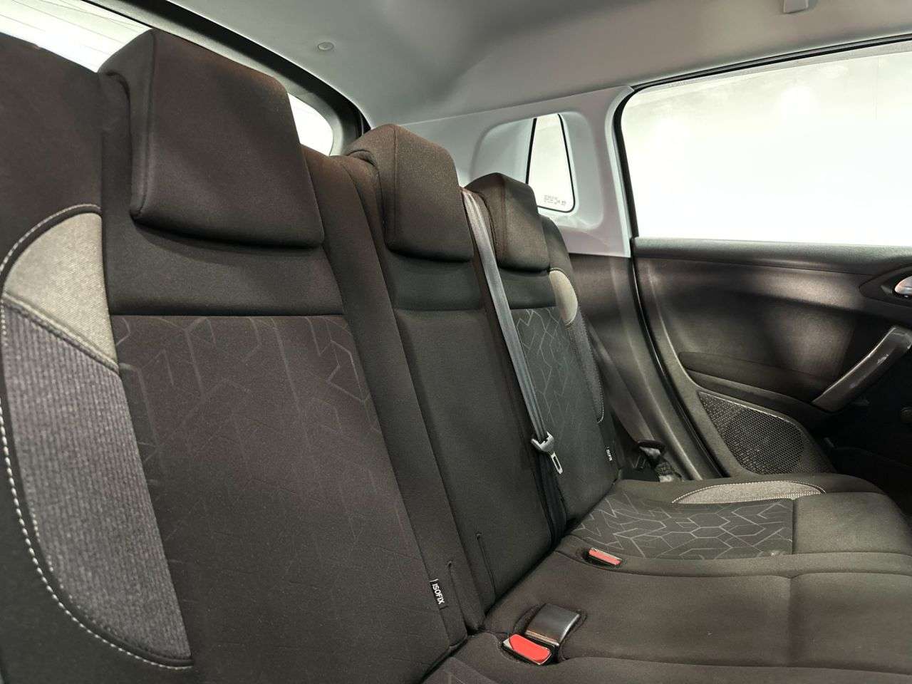 2019 PEUGEOT 2008 2019 PEUGEOT 2008