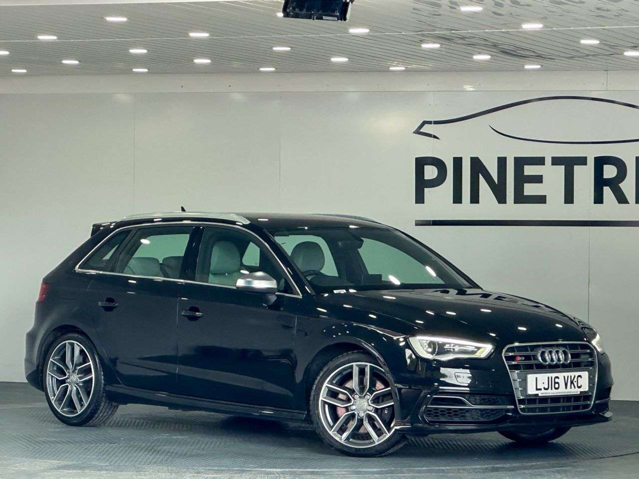 A 2016 AUDI S3 2.0 TFSI Sportback 5dr Petrol S Tronic quattro Euro 6 (s/s) (Nav) (300 ps) A 2016 AUDI S3 2.0 TFSI Sportback 5dr Petrol S Tronic quattro Euro 6 (s/s) (Nav) (300 ps)
