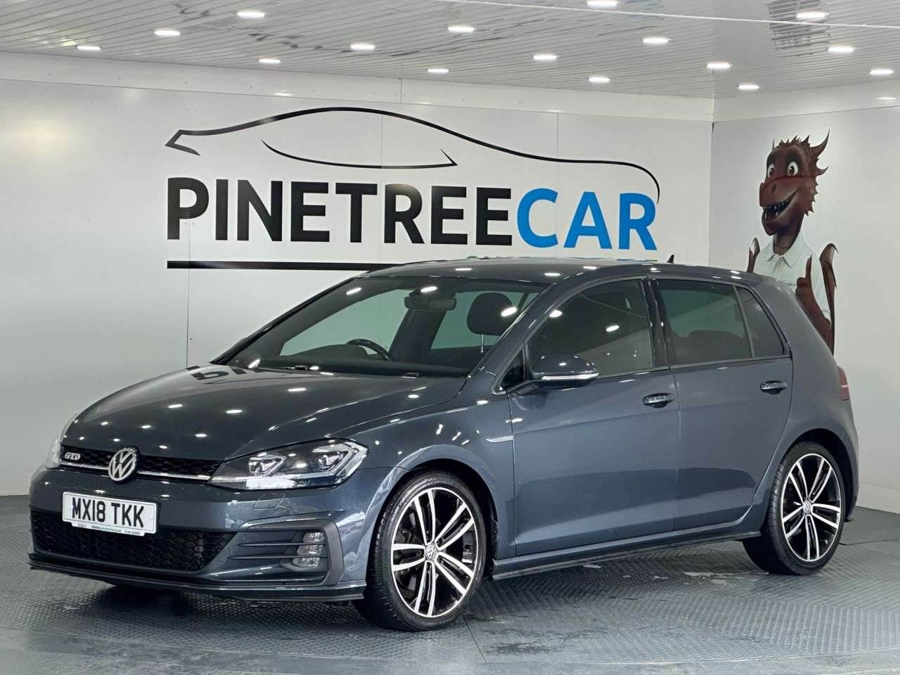 A 2018 VOLKSWAGEN GOLF 2.0 TDI GTD Hatchback 5dr Diesel DSG Euro 6 (s/s) (184 ps) A 2018 VOLKSWAGEN GOLF 2.0 TDI GTD Hatchback 5dr Diesel DSG Euro 6 (s/s) (184 ps)