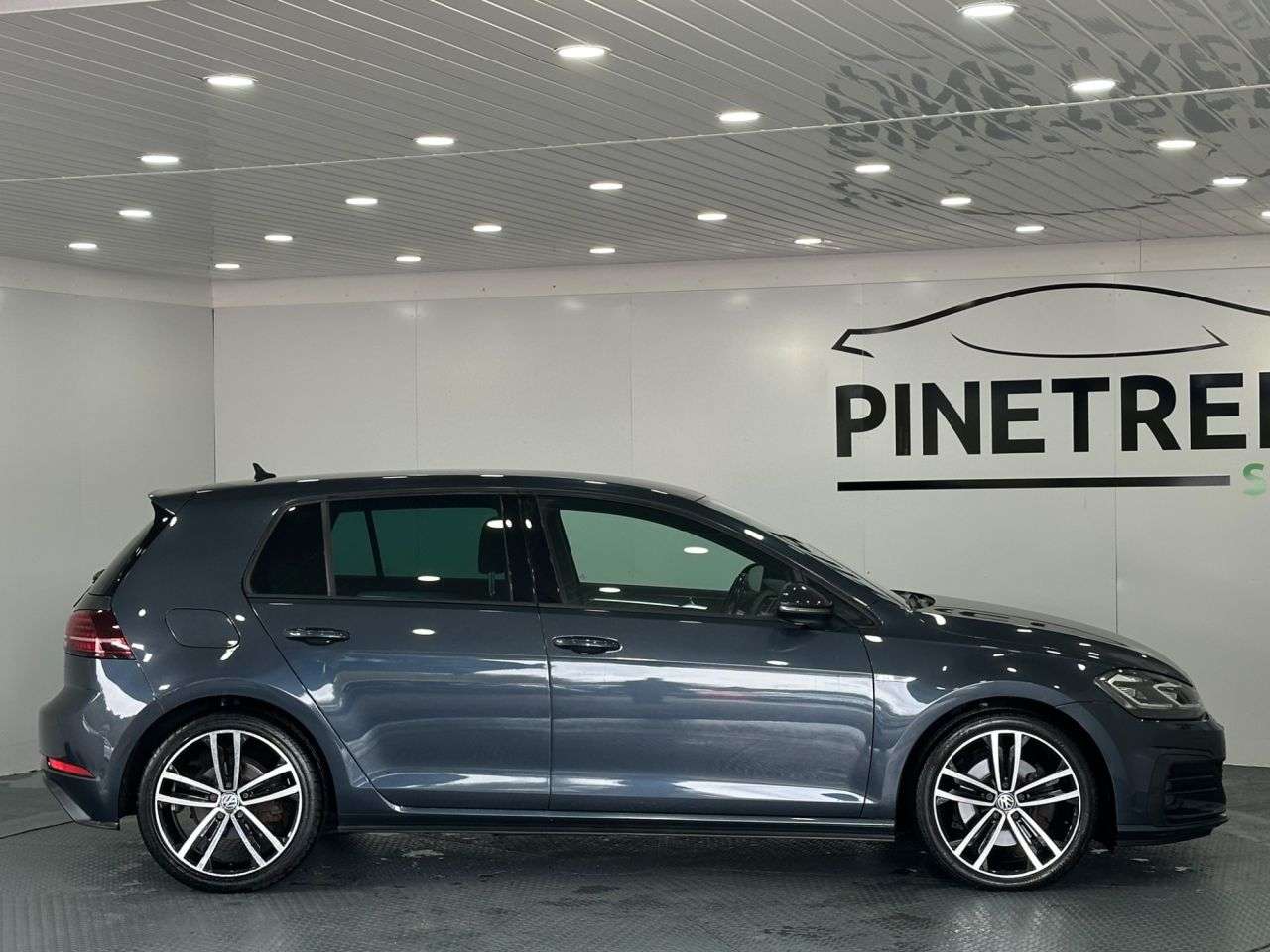 2018 VOLKSWAGEN GOLF 2018 VOLKSWAGEN GOLF