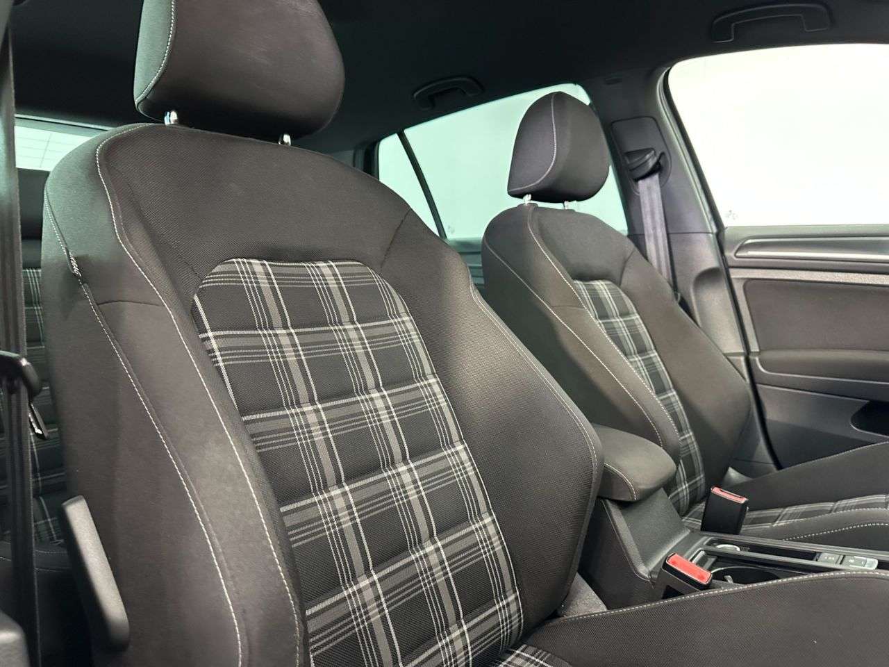 2018 VOLKSWAGEN GOLF 2018 VOLKSWAGEN GOLF