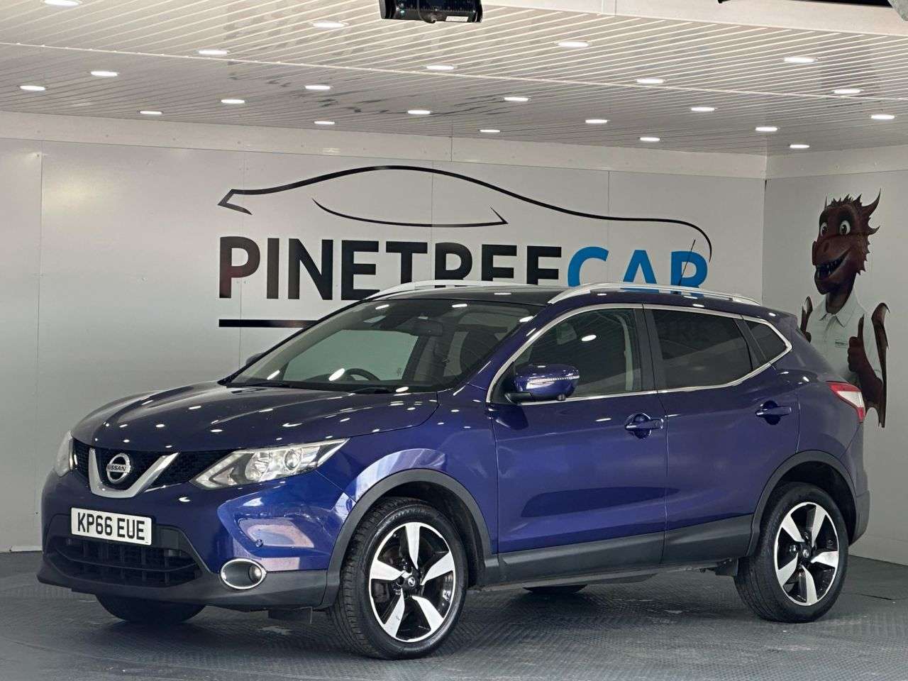 A 2016 NISSAN QASHQAI 1.5 dCi N-Connecta SUV 5dr Diesel Manual 2WD Euro 6 (s/s) (110 ps) A 2016 NISSAN QASHQAI 1.5 dCi N-Connecta SUV 5dr Diesel Manual 2WD Euro 6 (s/s) (110 ps)