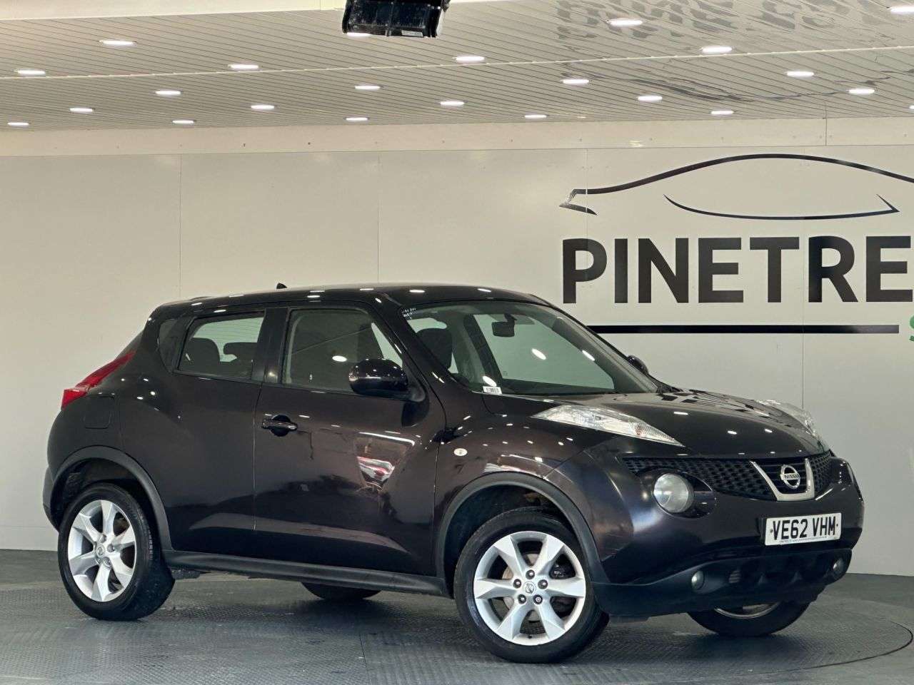 A 2013 NISSAN JUKE 1.5 dCi 8v Acenta SUV 5dr Diesel Manual Euro 5 (s/s) (110 ps) A 2013 NISSAN JUKE 1.5 dCi 8v Acenta SUV 5dr Diesel Manual Euro 5 (s/s) (110 ps)