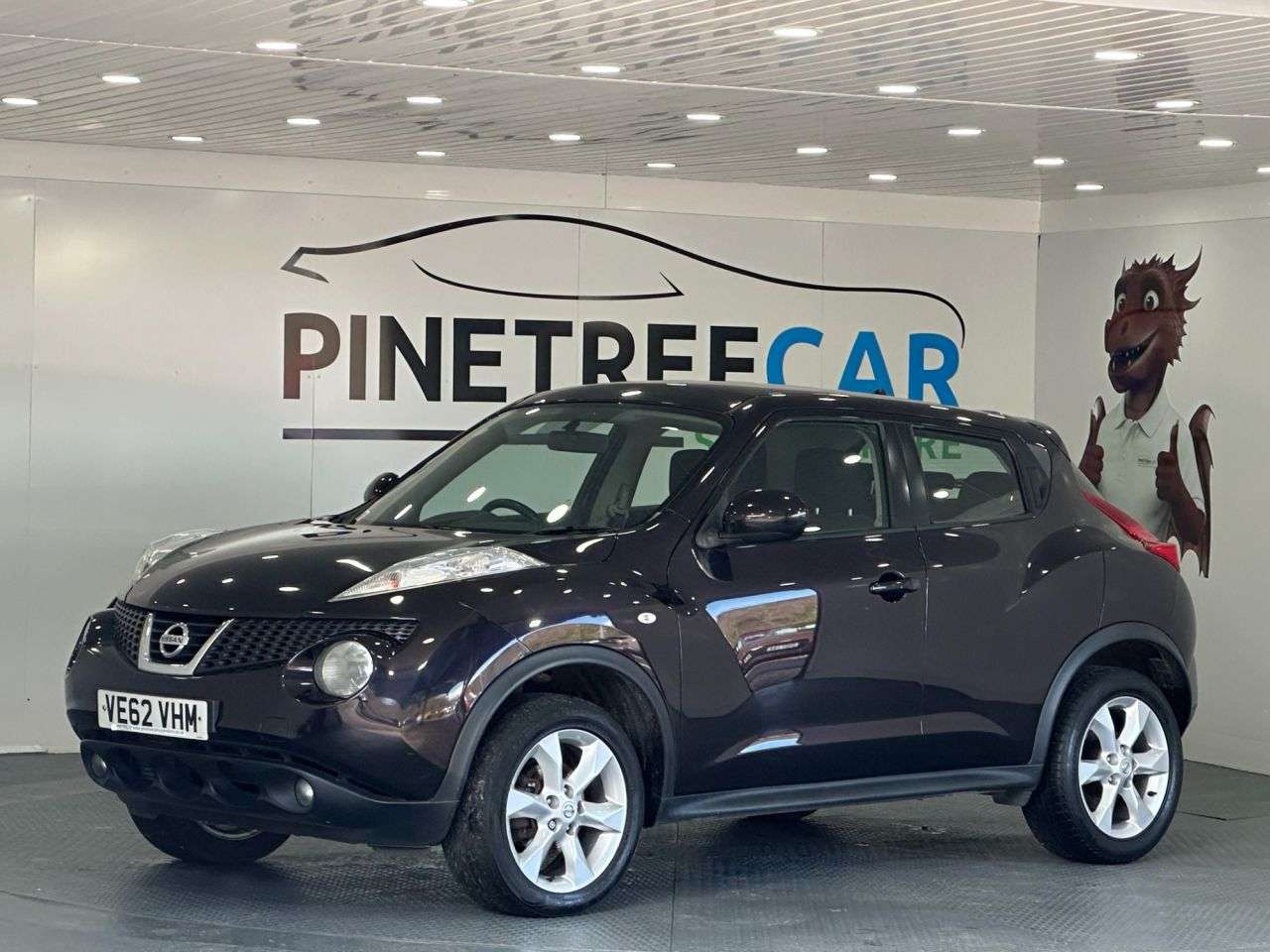 A 2013 NISSAN JUKE 1.5 dCi 8v Acenta SUV 5dr Diesel Manual Euro 5 (s/s) (110 ps) A 2013 NISSAN JUKE 1.5 dCi 8v Acenta SUV 5dr Diesel Manual Euro 5 (s/s) (110 ps)