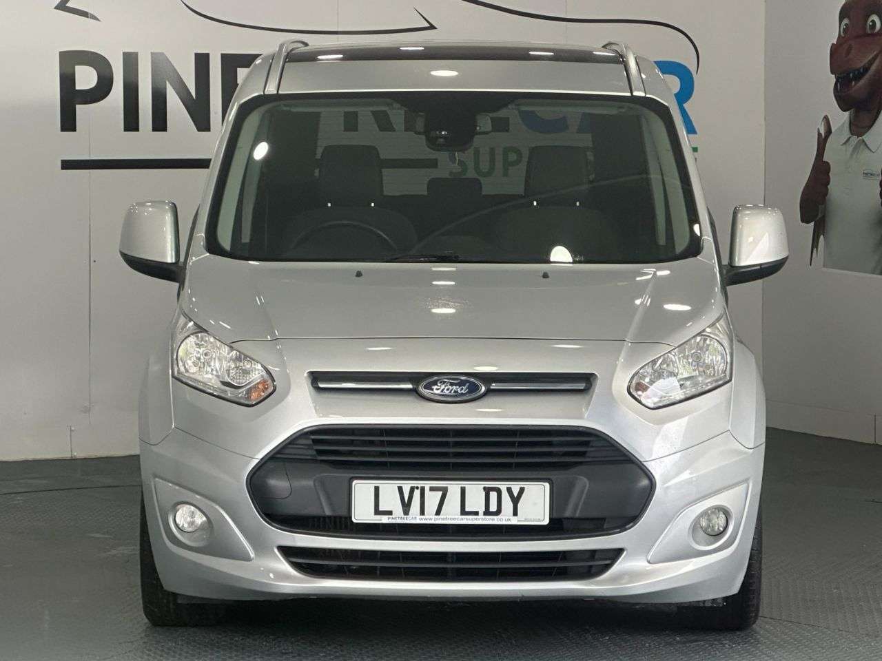 A 2017 FORD TOURNEO CONNECT 1.5 TDCi Titanium MPV 5dr Diesel Manual Euro 6 (s/s) (120 ps) A 2017 FORD TOURNEO CONNECT 1.5 TDCi Titanium MPV 5dr Diesel Manual Euro 6 (s/s) (120 ps)
