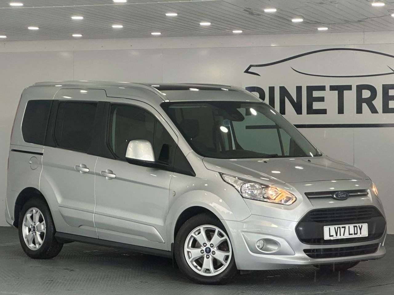 A 2017 FORD TOURNEO CONNECT 1.5 TDCi Titanium MPV 5dr Diesel Manual Euro 6 (s/s) (120 ps) A 2017 FORD TOURNEO CONNECT 1.5 TDCi Titanium MPV 5dr Diesel Manual Euro 6 (s/s) (120 ps)