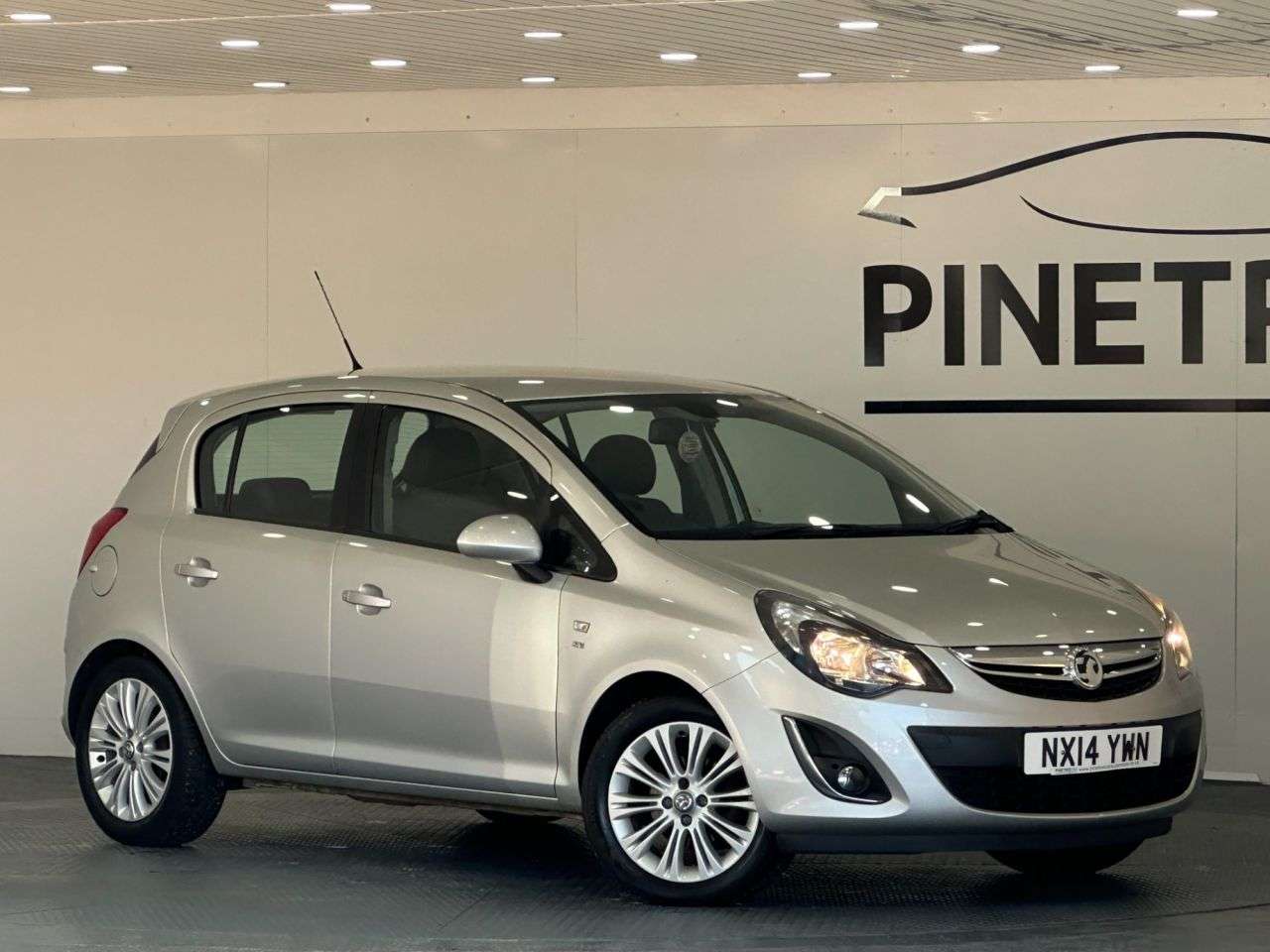A 2014 VAUXHALL CORSA 1.4 16V SE Hatchback 5dr Petrol Manual Wide Ratio Euro 5 (100 ps) A 2014 VAUXHALL CORSA 1.4 16V SE Hatchback 5dr Petrol Manual Wide Ratio Euro 5 (100 ps)