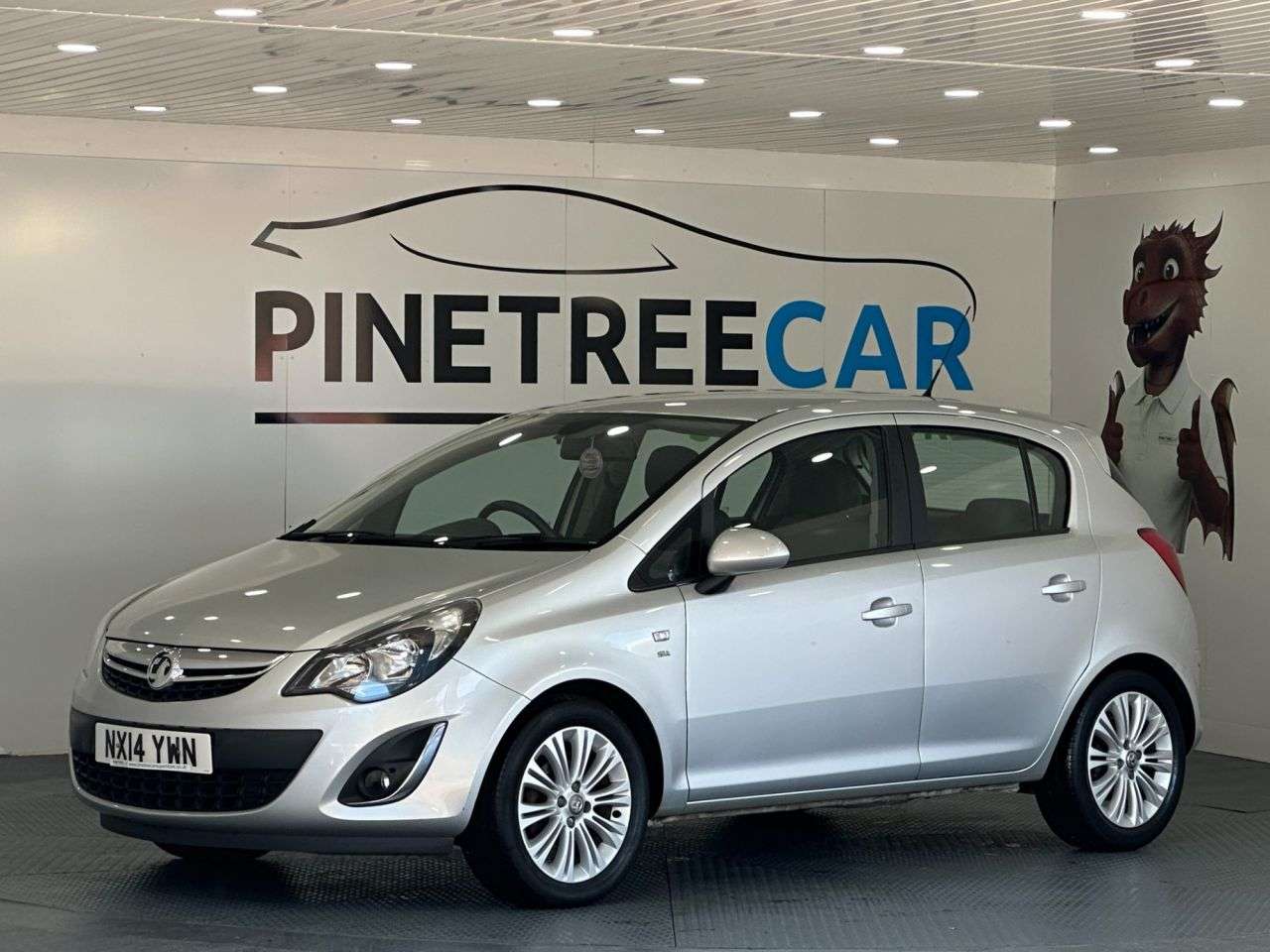 A 2014 VAUXHALL CORSA 1.4 16V SE Hatchback 5dr Petrol Manual Wide Ratio Euro 5 (100 ps) A 2014 VAUXHALL CORSA 1.4 16V SE Hatchback 5dr Petrol Manual Wide Ratio Euro 5 (100 ps)