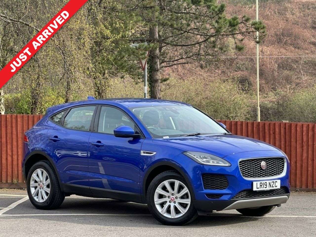 A 2019 JAGUAR E-PACE 2.0 D150 S SUV 5dr Diesel Manual Euro 6 (s/s) (150 ps) A 2019 JAGUAR E-PACE 2.0 D150 S SUV 5dr Diesel Manual Euro 6 (s/s) (150 ps)