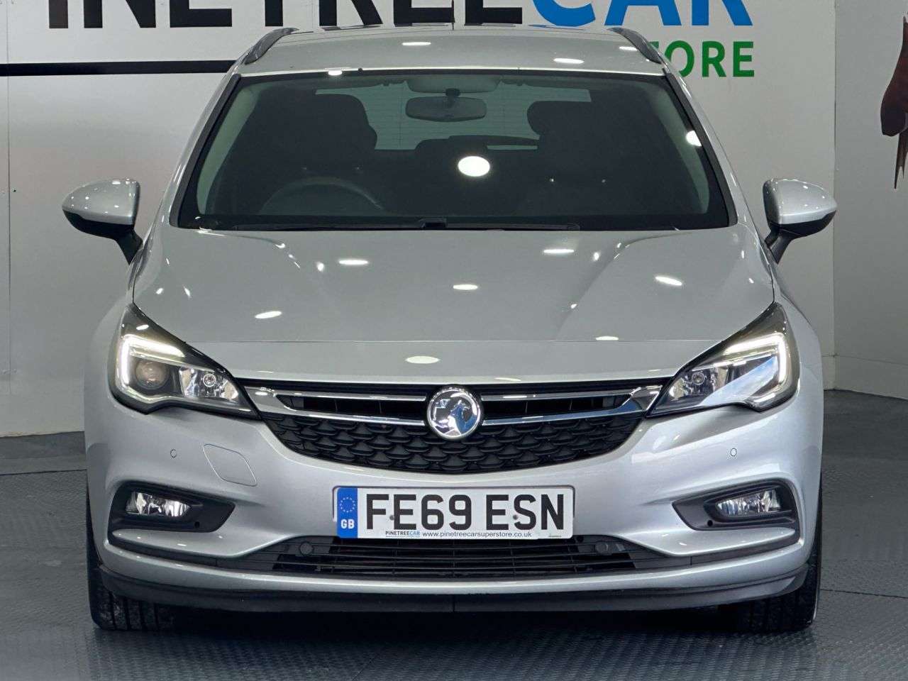 A 2019 VAUXHALL ASTRA 1.6 CDTi BlueInjection Design Sports Tourer 5dr Diesel Manual Euro 6 (s/s) A 2019 VAUXHALL ASTRA 1.6 CDTi BlueInjection Design Sports Tourer 5dr Diesel Manual Euro 6 (s/s)