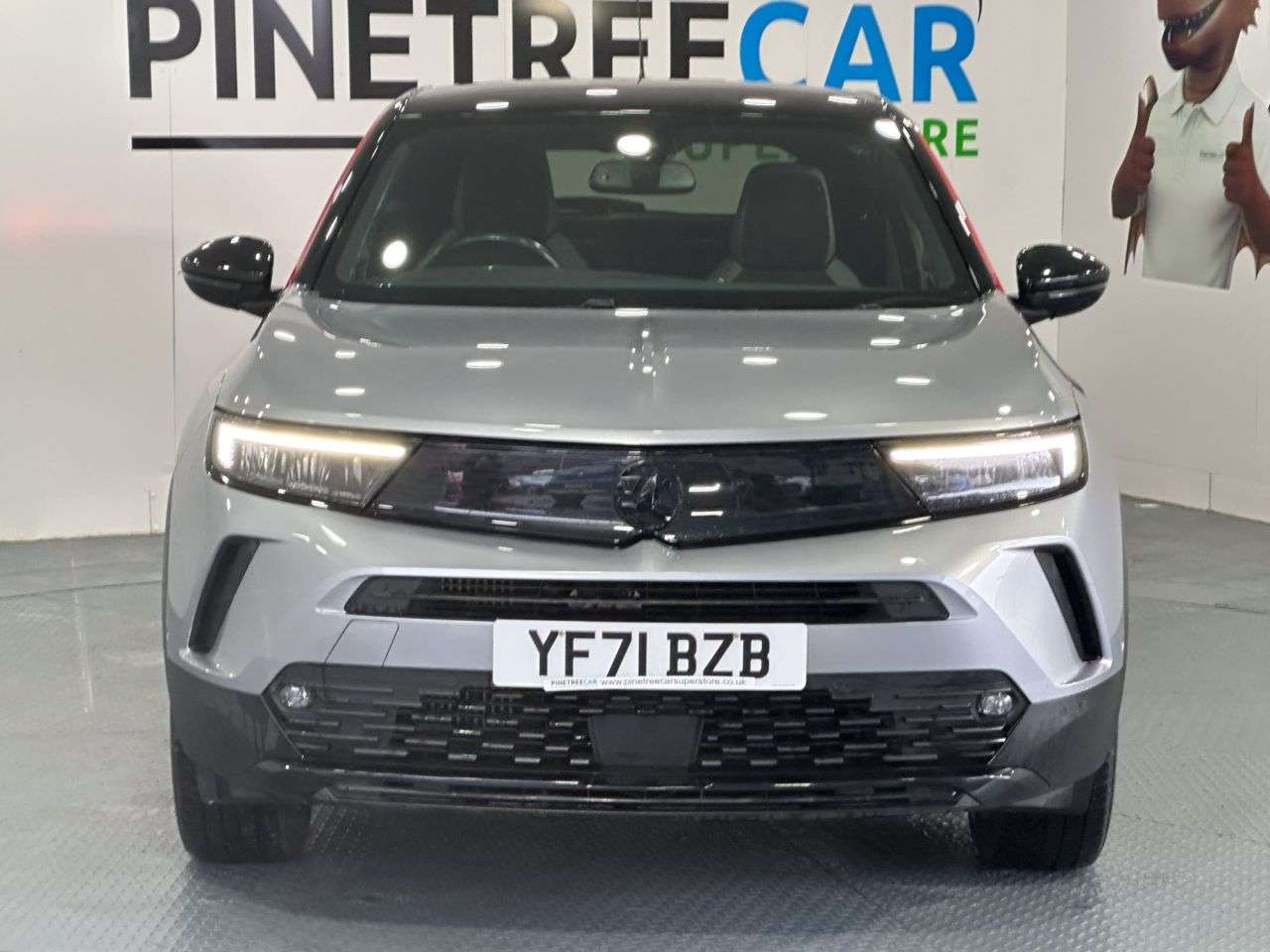 A 2022 VAUXHALL MOKKA 1.2 Turbo SRi Nav Premium SUV 5dr Petrol Manual Euro 6 (s/s) (130 ps) A 2022 VAUXHALL MOKKA 1.2 Turbo SRi Nav Premium SUV 5dr Petrol Manual Euro 6 (s/s) (130 ps)