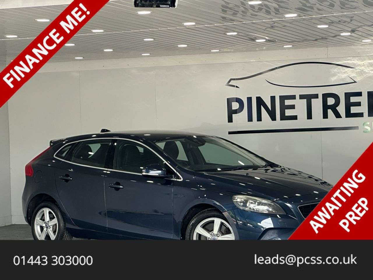 A 2012 VOLVO V40 2.0 D3 SE Hatchback 5dr Diesel Geartronic Euro 5 (s/s) (150 ps) A 2012 VOLVO V40 2.0 D3 SE Hatchback 5dr Diesel Geartronic Euro 5 (s/s) (150 ps)
