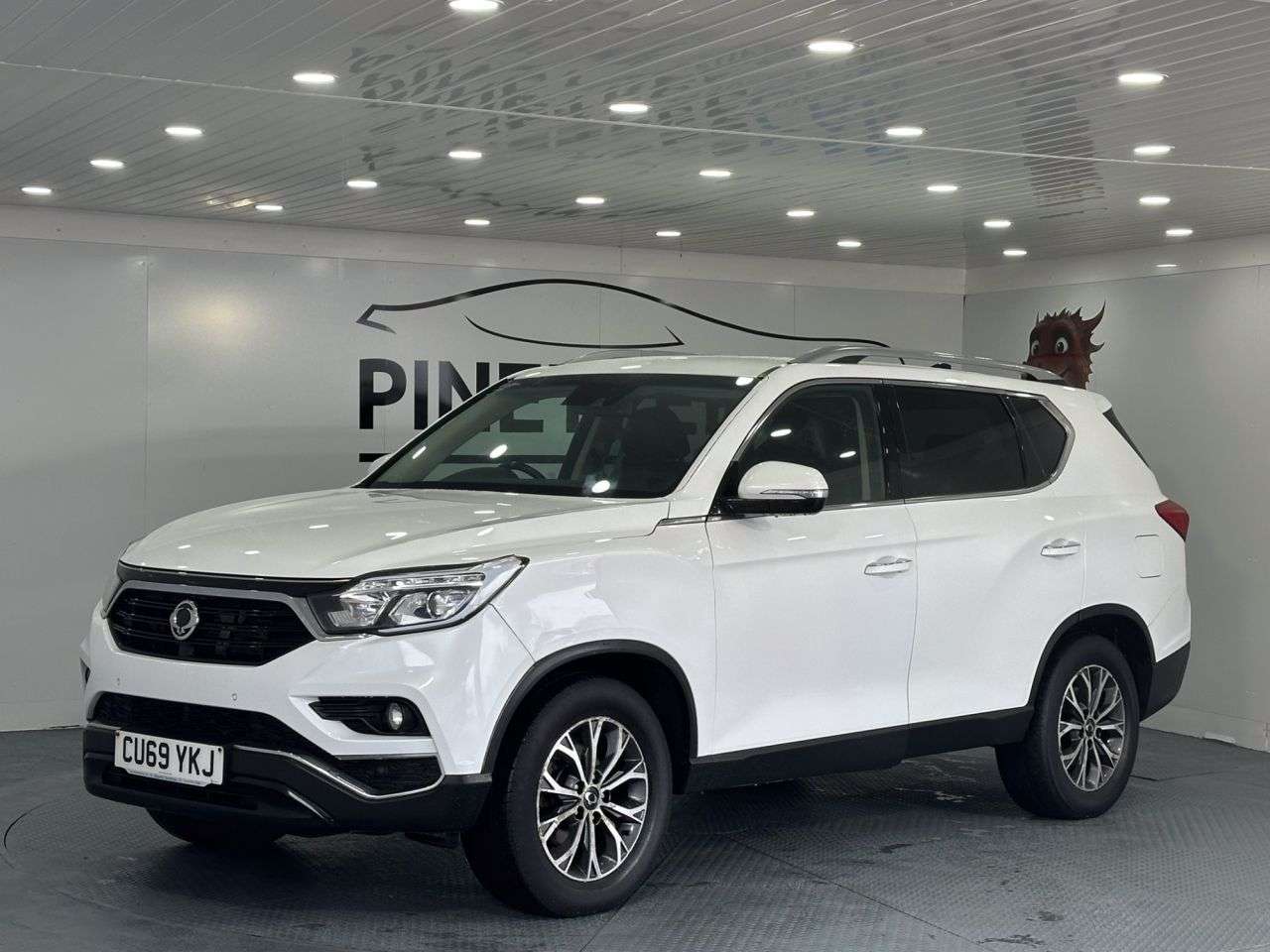 A 2019 SSANGYONG REXTON 2.2D Ice SUV 5dr Diesel T-Tronic 4WD Euro 6 (181 ps) A 2019 SSANGYONG REXTON 2.2D Ice SUV 5dr Diesel T-Tronic 4WD Euro 6 (181 ps)