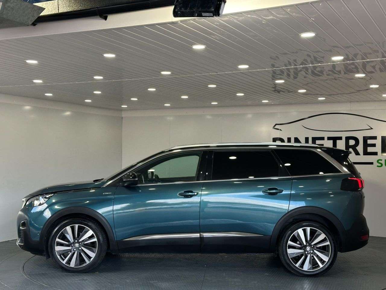 2018 PEUGEOT 5008 2018 PEUGEOT 5008