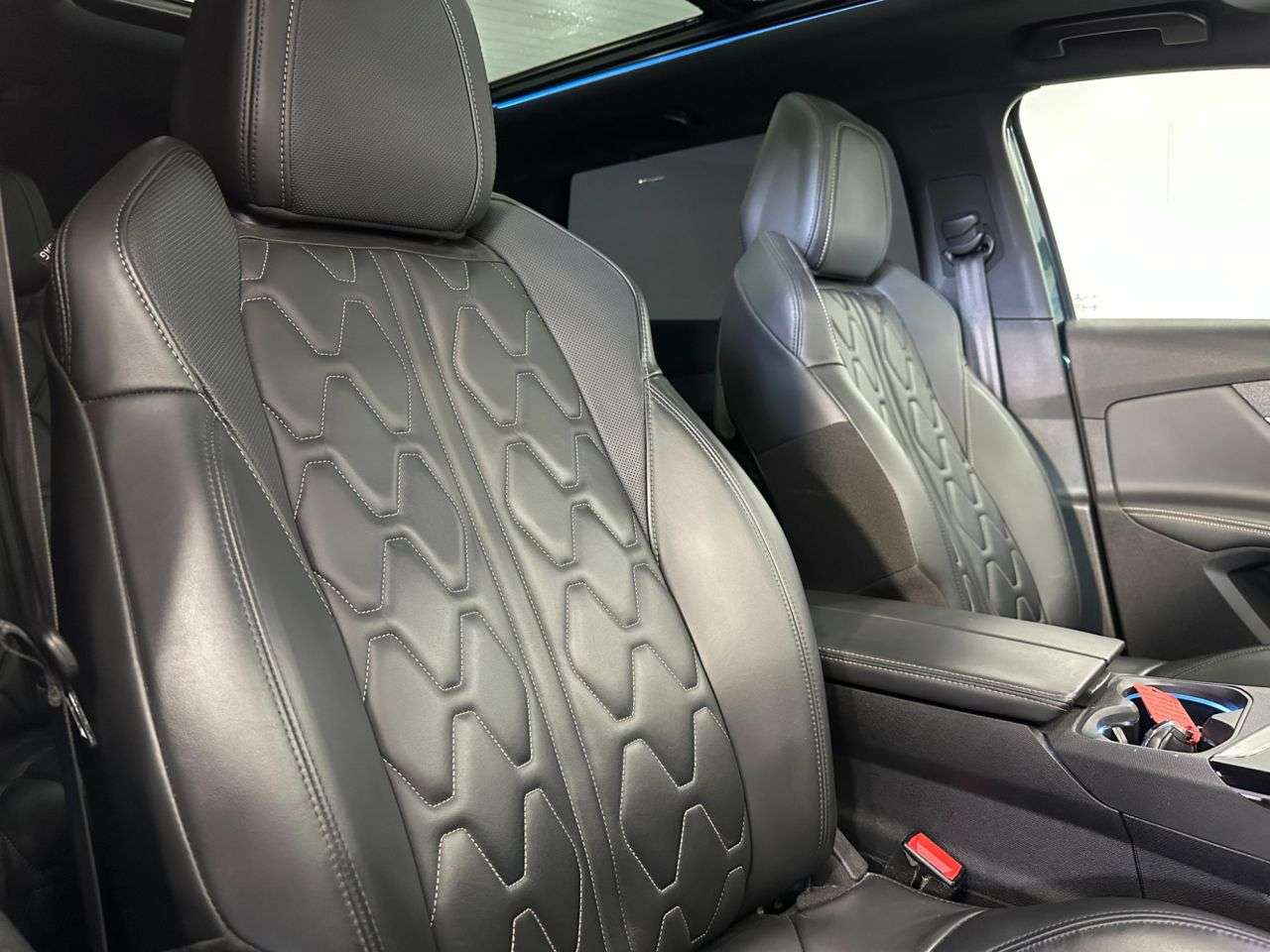 2018 PEUGEOT 5008 2018 PEUGEOT 5008
