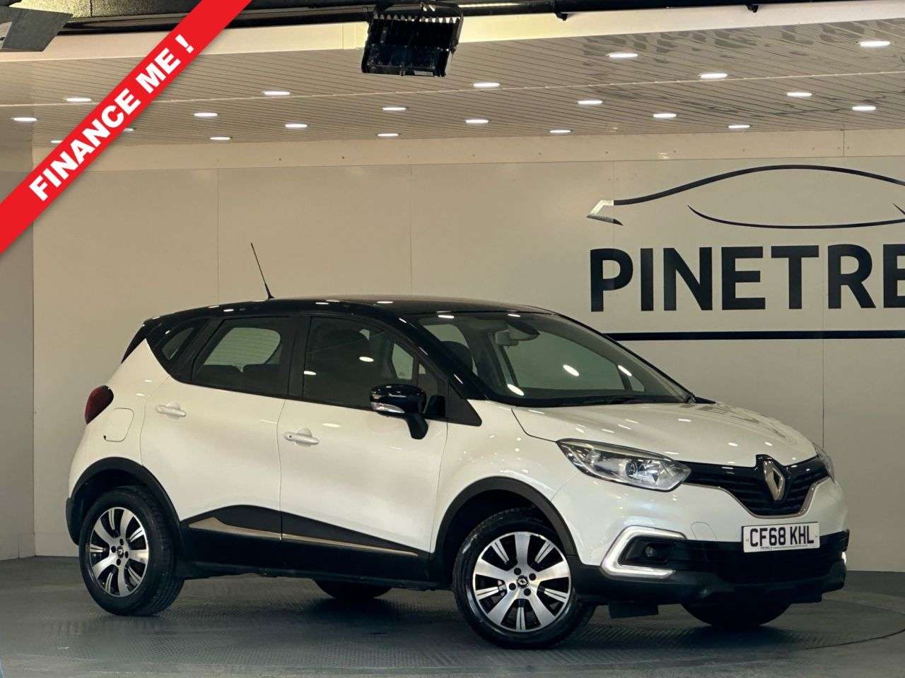 A 2019 RENAULT CAPTUR 0.9 TCe ENERGY Play SUV 5dr Petrol Manual Euro 6 (s/s) (90 ps) A 2019 RENAULT CAPTUR 0.9 TCe ENERGY Play SUV 5dr Petrol Manual Euro 6 (s/s) (90 ps)