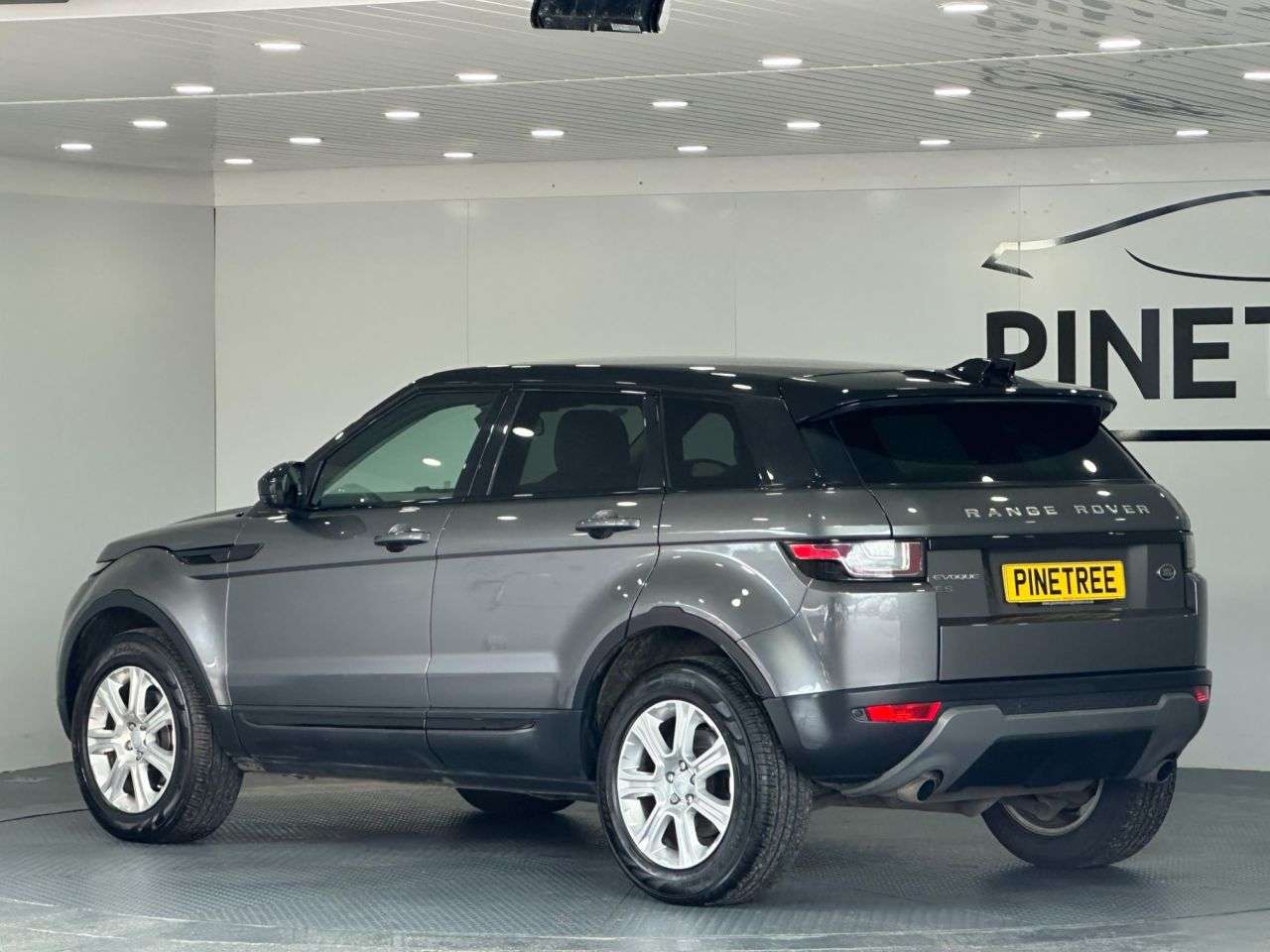 2017 LAND ROVER RANGE ROVER EVOQUE 2017 LAND ROVER RANGE ROVER EVOQUE