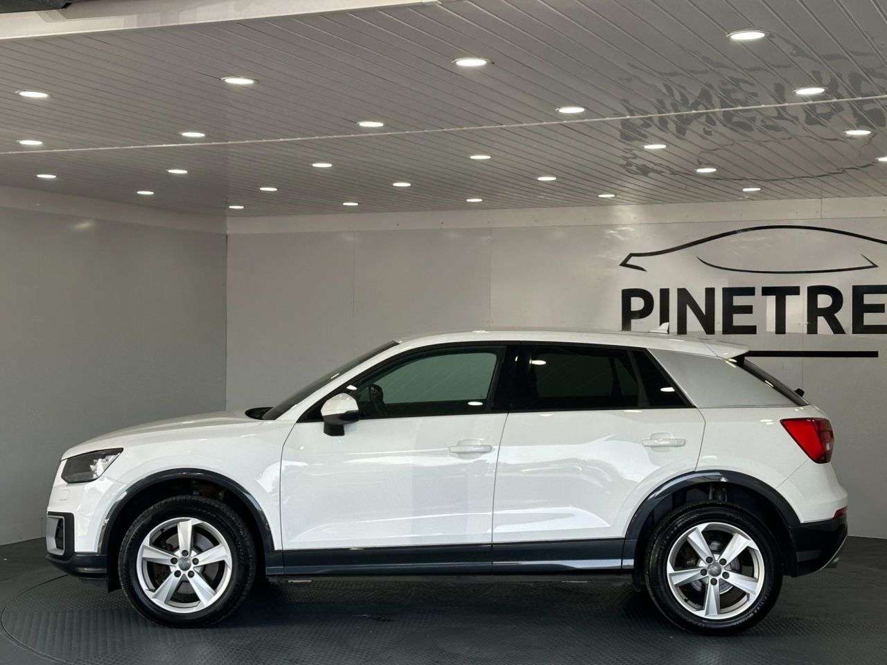 2017 AUDI Q2 2017 AUDI Q2
