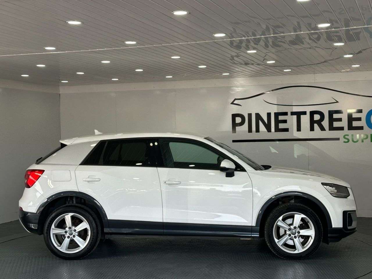 2017 AUDI Q2 2017 AUDI Q2