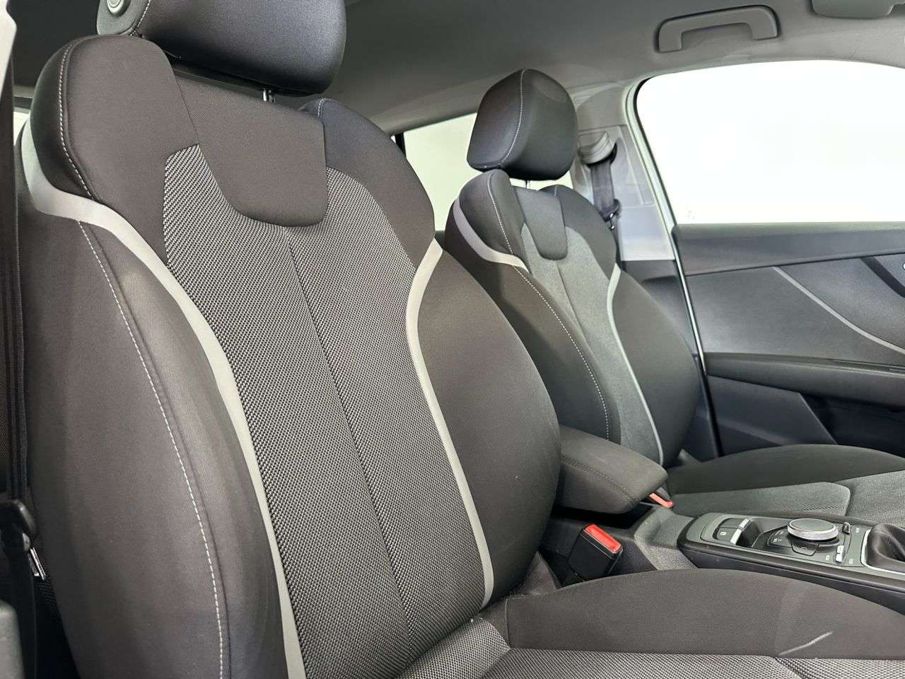 2017 AUDI Q2 2017 AUDI Q2