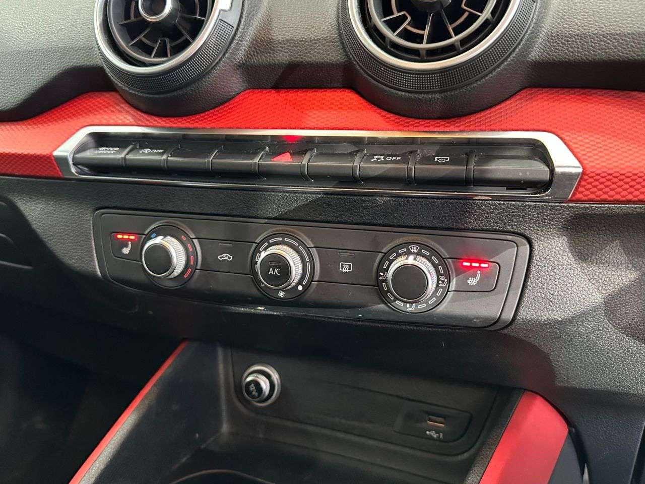 2017 AUDI Q2 2017 AUDI Q2
