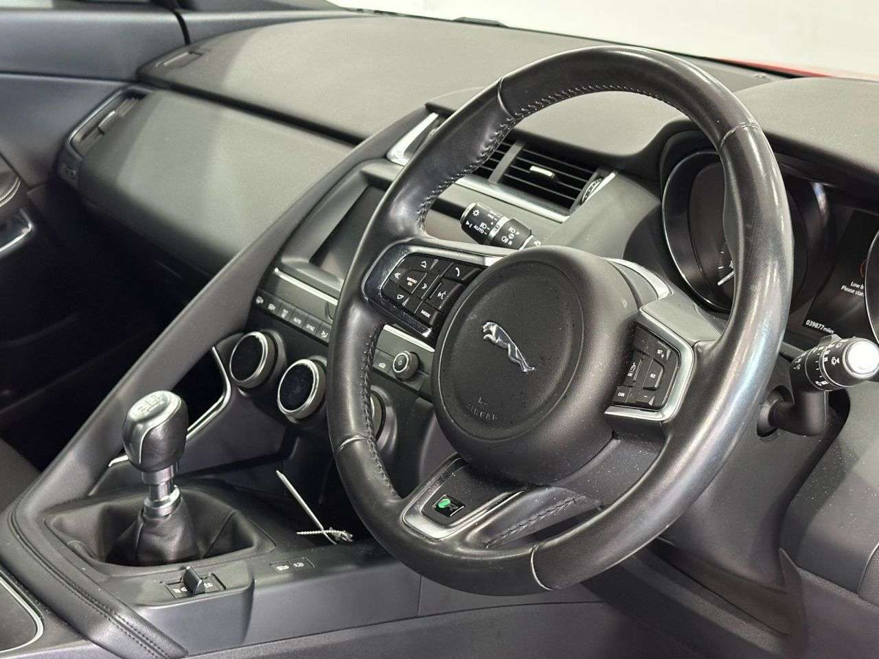 2019 JAGUAR E-PACE 2019 JAGUAR E-PACE