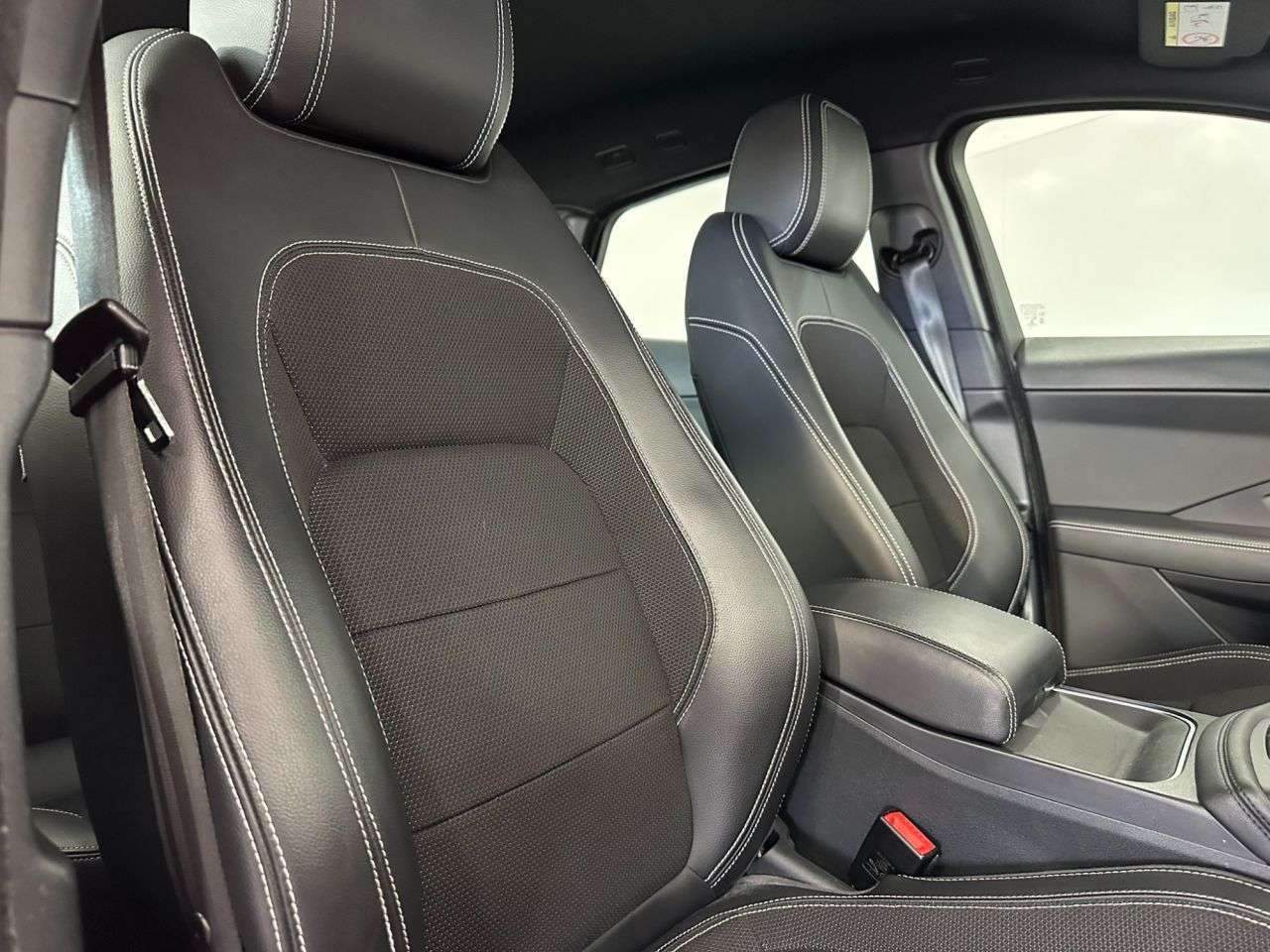 2019 JAGUAR E-PACE 2019 JAGUAR E-PACE