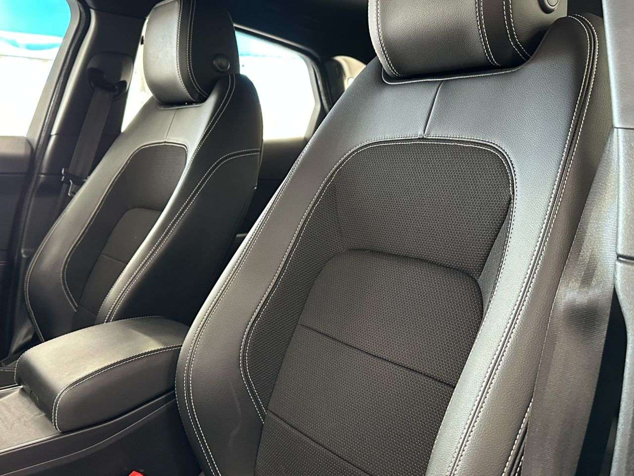 2019 JAGUAR E-PACE 2019 JAGUAR E-PACE