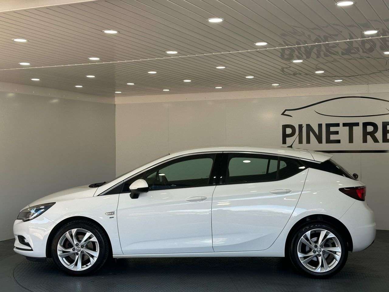 2019 VAUXHALL ASTRA 2019 VAUXHALL ASTRA